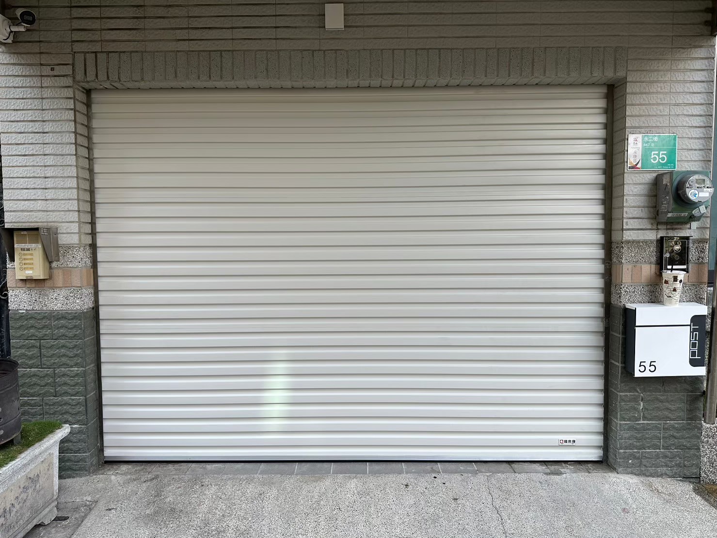 格來得捲門_台南大灣路案例